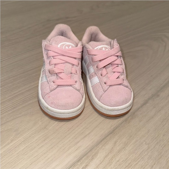 Adidas Kids Light Pink Sneakers with White Stripes - Picture 2 of 3
